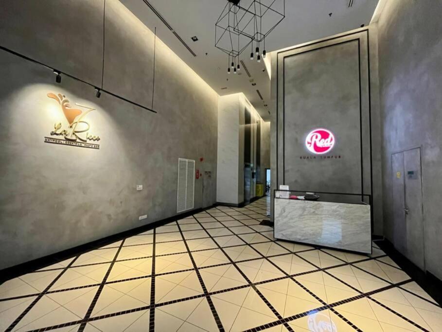 #211 M101 Dang Wangi Klcc View Pool By Livin Kuala Lumpur Exterior foto